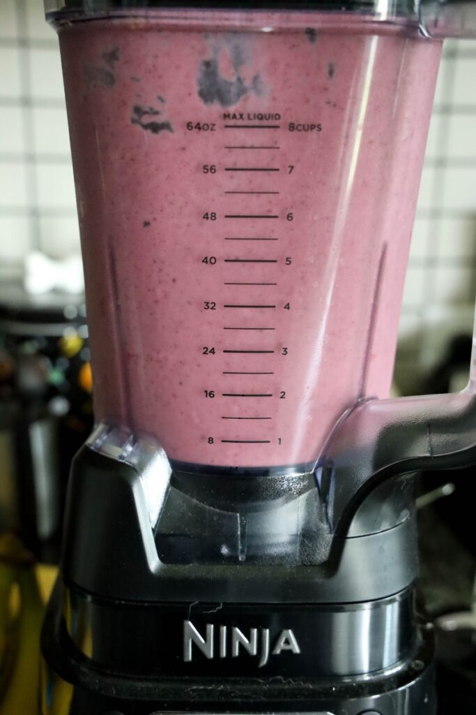 Berry Slasher Smoothie Bowl