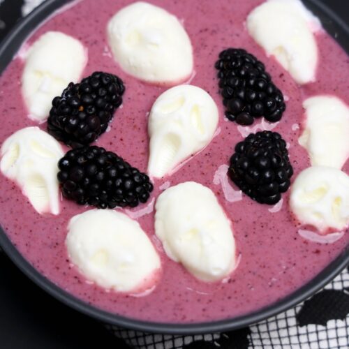 Berry Slasher Smoothie Bowl